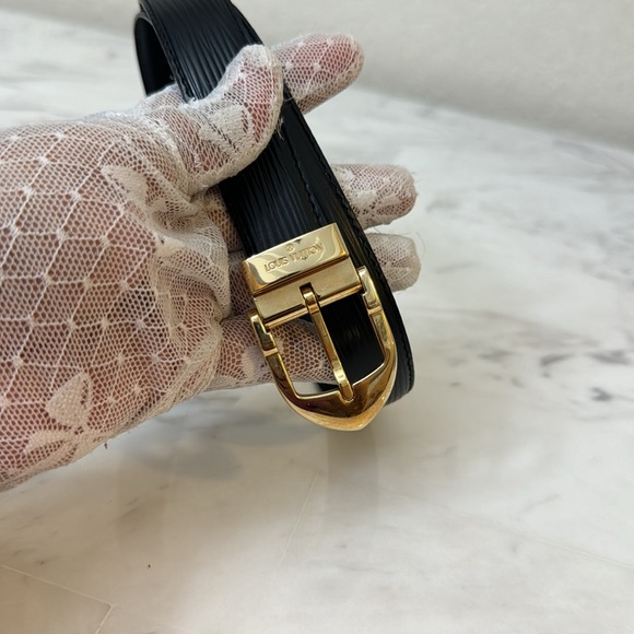 Authentic Louis Vuitton Epi Ceinture Leather 110/44 belt - Picture 3 of 14